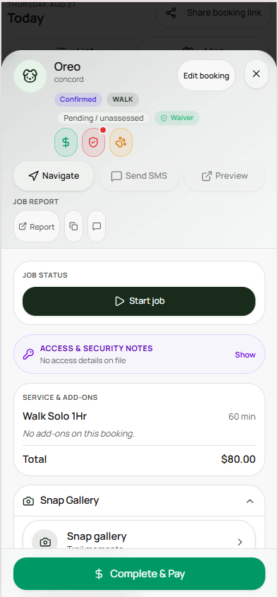Felligo Job Hub before a walk starts, showing Navigate, Send SMS, Start job and access and security notes